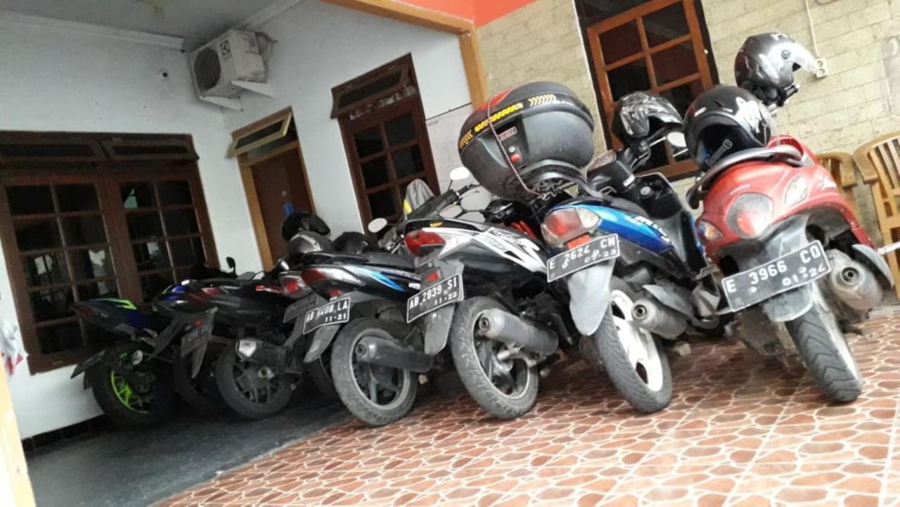 Destiny House Hotel Jogjakarta Buitenkant foto