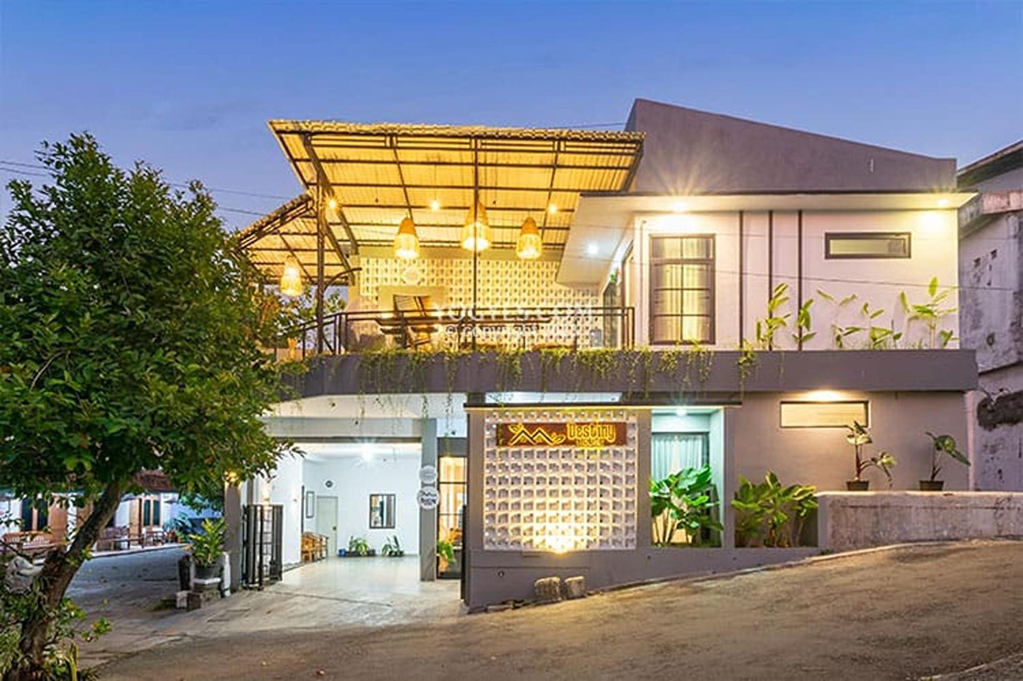 Destiny House Hotel Jogjakarta Buitenkant foto